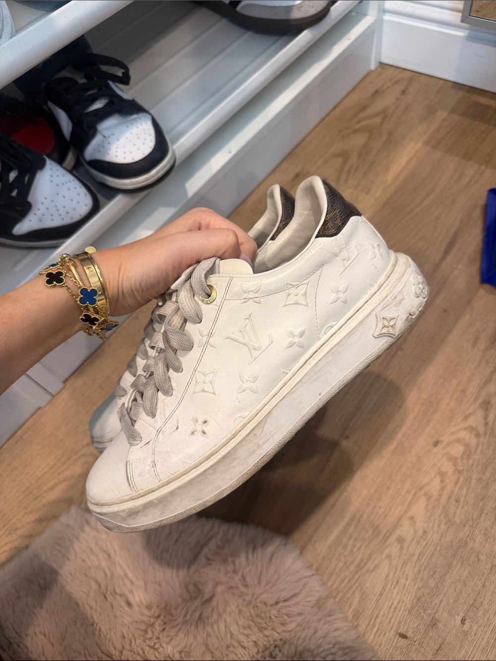 AUTHENTIC Louis Vuitton White Embossed Monogram Low-Top Sneakers